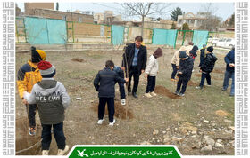 جشن سبز کودکان پارس‌آباد به مناسبت روز درختکاری