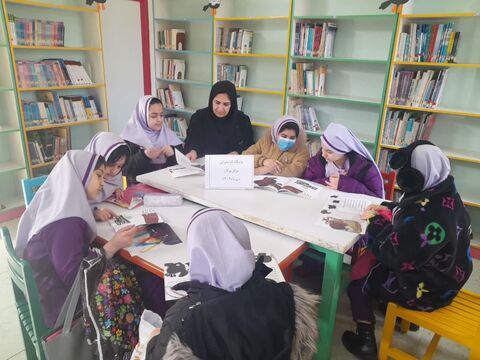 فعالیت باشگاه کتابخوانی مراکز کانون پرورش فکری کودکان و نوجوانان استان آذربایجان غربی در فصل زمستان