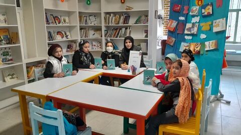فعالیت باشگاه کتابخوانی مراکز کانون پرورش فکری کودکان و نوجوانان استان آذربایجان غربی در فصل زمستان