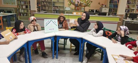 فعالیت باشگاه کتابخوانی مراکز کانون پرورش فکری کودکان و نوجوانان استان آذربایجان غربی در فصل زمستان