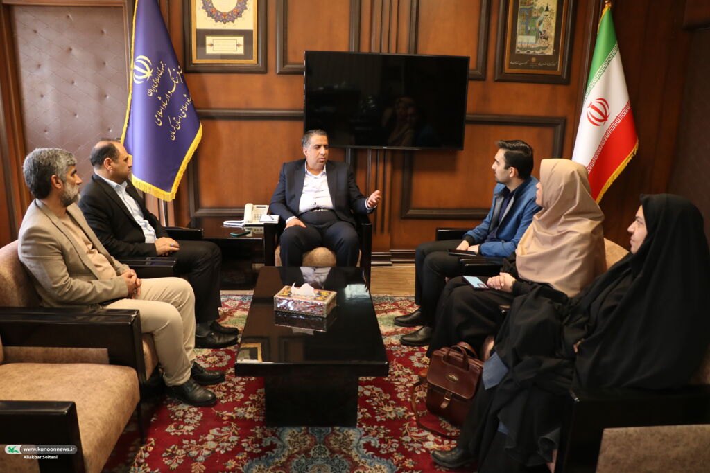 دیدار صمیمانه مدیران‌کل کانون و فرهنگ‌ارشاداسلامی کرمان