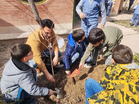 گزارش تصویری گرامی‌داشت روز درخت‌کاری در مراکز فرهنگی و هنری کانون استان قزوین