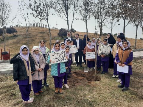 گزارش تصویری گرامی‌داشت روز درخت‌کاری در مراکز فرهنگی و هنری کانون استان قزوین