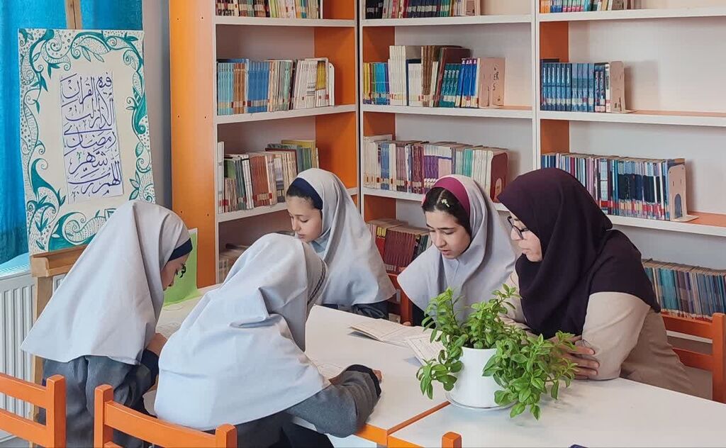 میهمانی بهشتیان کوچک در مراکز کانون همدان