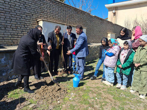 گرامیداشت روز درختکاری و هفته منابع طبیعی در کانون استان اردبیل(2)