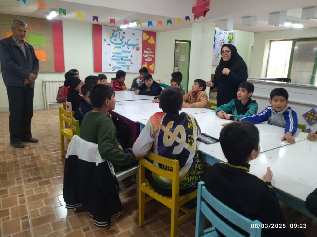 کاشت نهال توسط سفیران سبز مرکز فرهنگی شماره ۱ گناباد