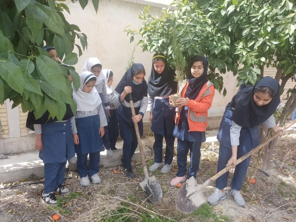 ترویج مسئولیتپذیری زیستمحیطی در نسل کودک و نوجوان