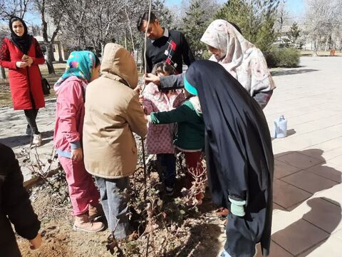 ویژه برنامه های مراکز کانون پرورش فکری کودکان و نوجوانان استان آذربایجان غربی در راستای اجرای طرح سفیران سبز «کاشت درخت»