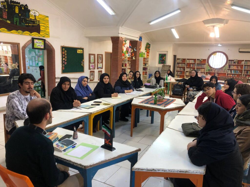 شعرخوانی رمضان در نشست ادبی انجمن نیمای کانون مازندران