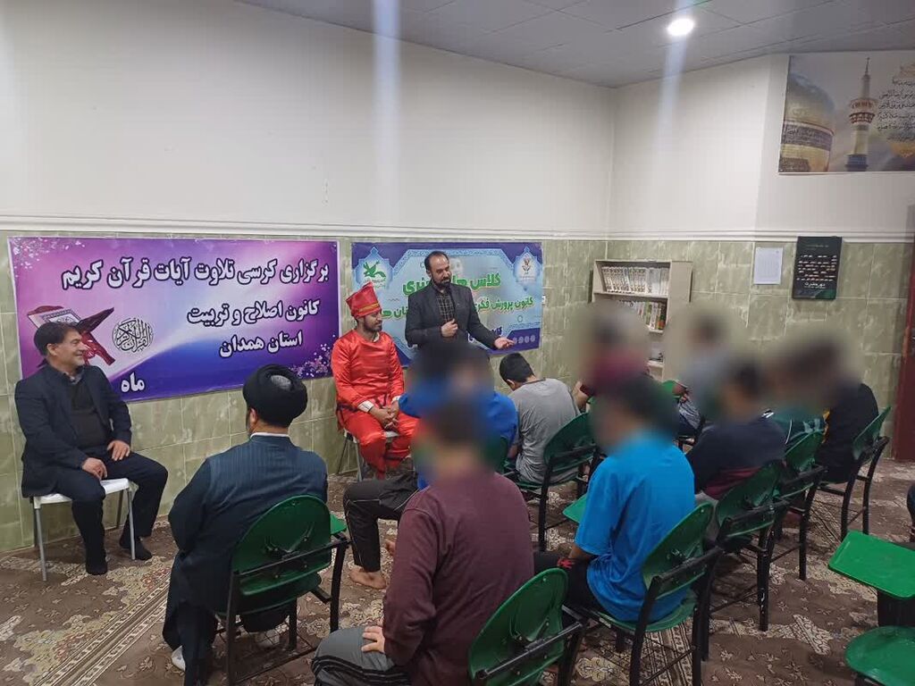 مددجویان برگزاری کارگاه خوشنویسی و نقالی در کانون اصلاح و تربیت همدان