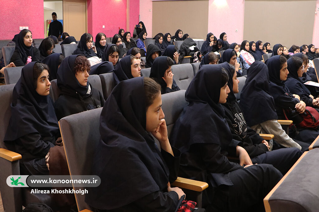 برگزاری همایش علمی آشنایی با اصول ساخت و پرواز هواپیما در رشت