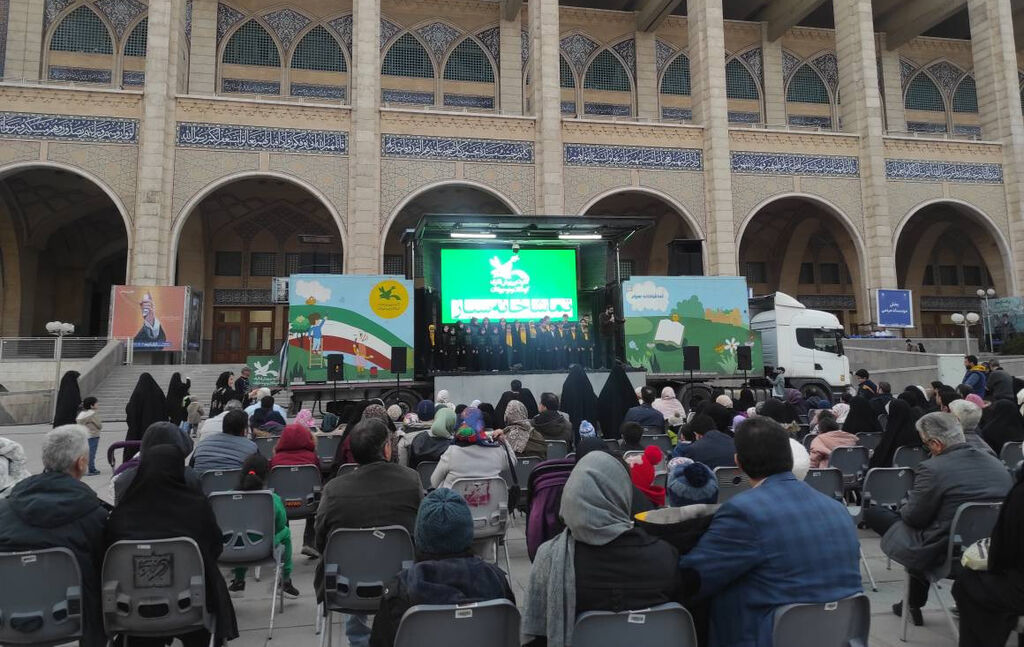 برنامه تماشاخانه سیار کانون در نمایشگاه قرآن کریم برنامه تماشاخانه سیار کانون در نمایشگاه قرآن کریم