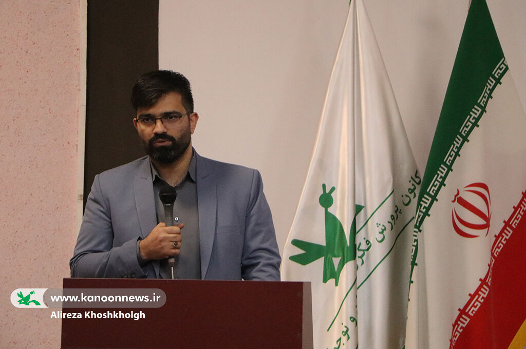 برگزاری همایش علمی آشنایی با اصول ساخت و پرواز هواپیما در رشت