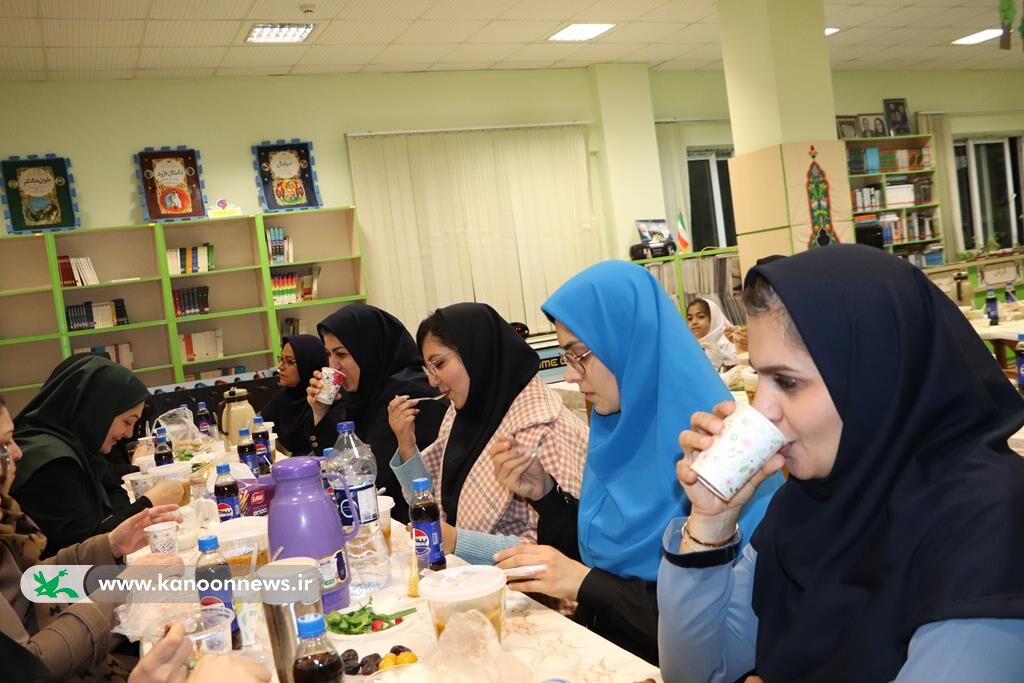 ضیافت افطار همراه با روزهاولیها در مجتمع فرهنگی هنری گرگان