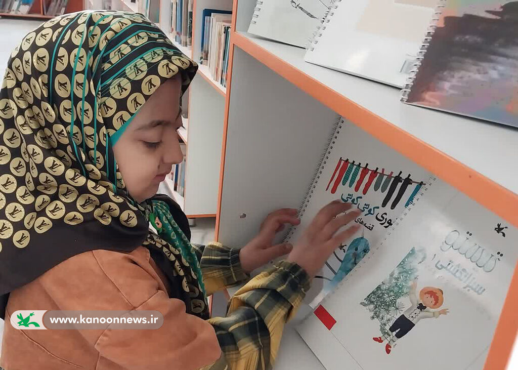 نیلوفر زارعین عضو فراگیر کانون یزد در جشنواره رویش خوش درخشید