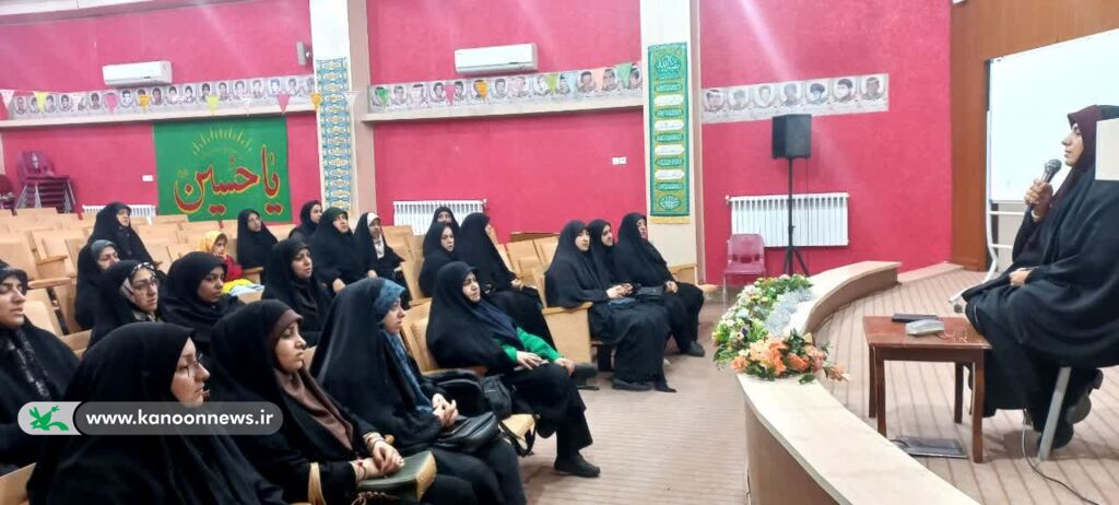 نشست «میهمانی نور» ویژه بانوان فعال فرهنگی و رسانه در علی آبادکتول