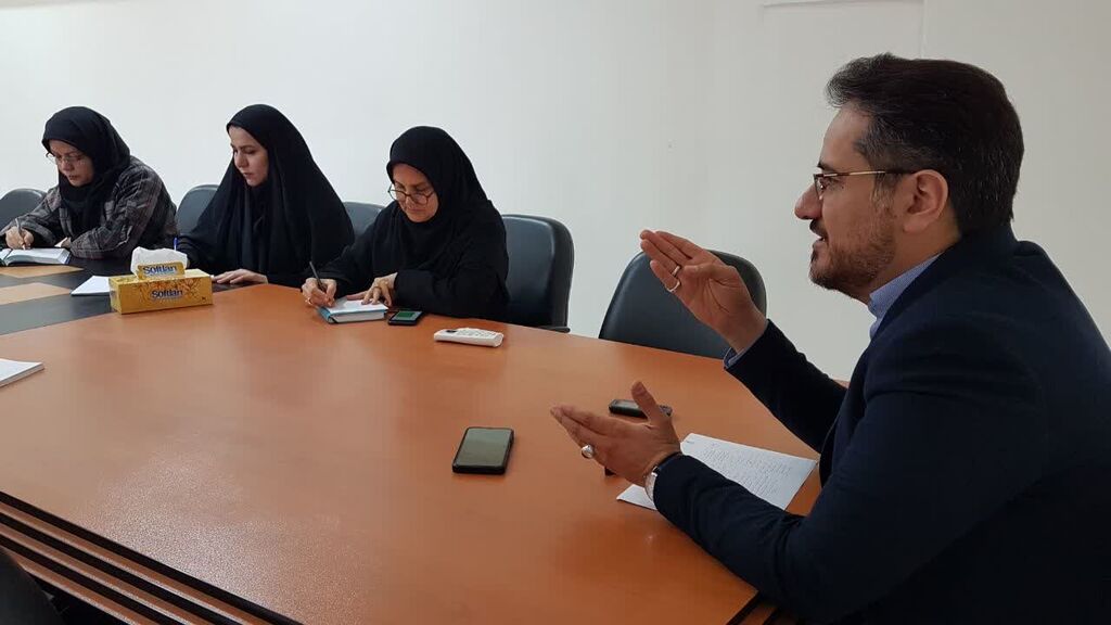 نشست بیستو نهم شورای فرهنگی کانون کرمانشاه