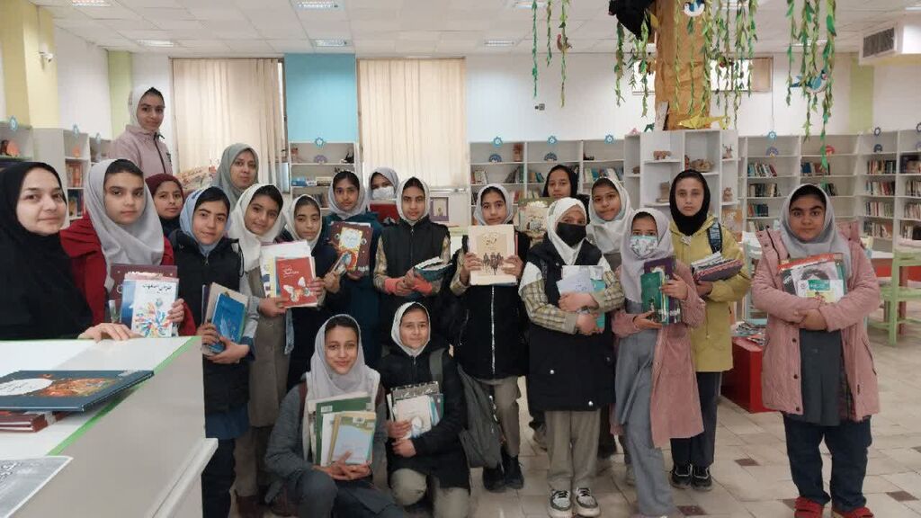 14 کتاب مرکز 3 نیشابور «۱۴ کتاب، ۱۴ روز بهاری» در مرکز فرهنگی شماره ۳ نیشابور