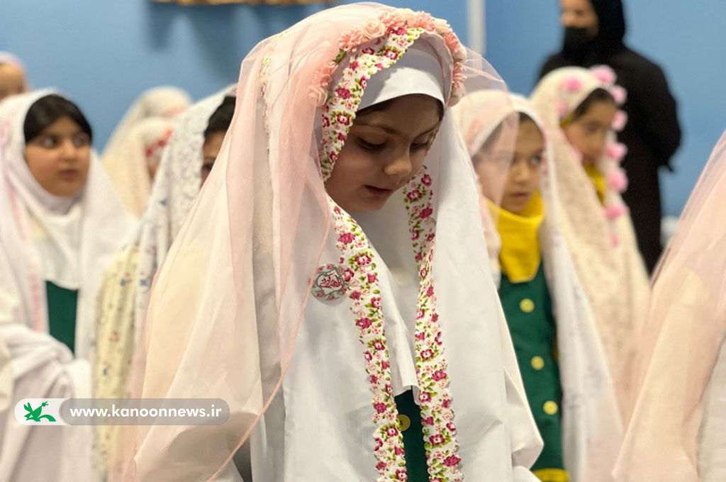 میهمانی فرشتهها درکانون اسالم؛ ۳۵ دختر نومکلف به آسمان بندگی پرکشیدند