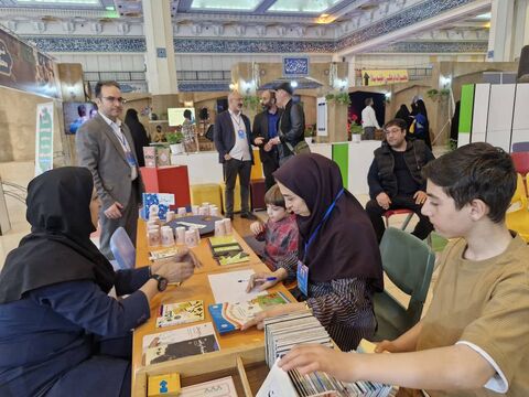 مدیر عامل کانون در غرفه استان تهران در نمایشگاه بین‌المللی قرآن