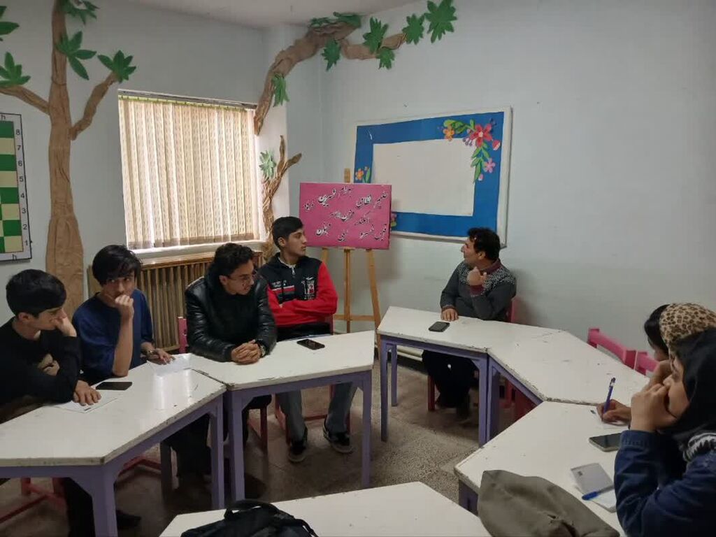 نظامی برنامه های بزرگداشت حکیم نظامی در مراکز استان برگزار شد