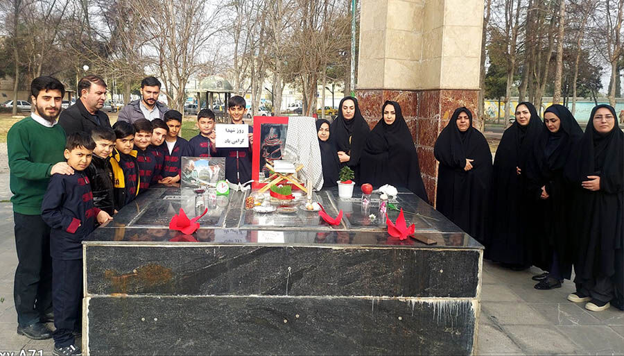 مراکز کانون استان اردبیل با اجرای برنامههای فرهنگی روز شهدا را گرامی داشتند