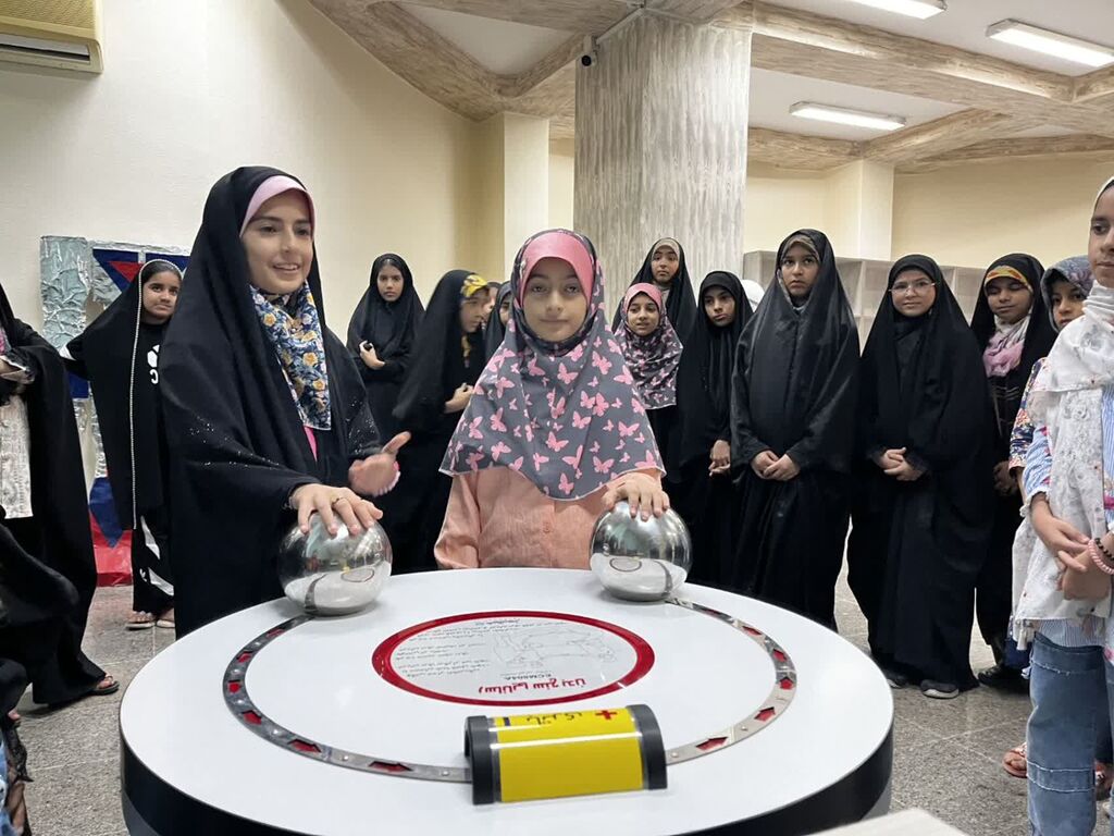 کانون بال و پر کودکان این سرزمین است/ کانون برای من روزنه امید و نوری در زندگی بود