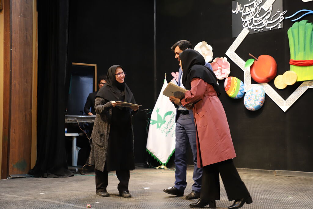 آیین شادمانه پایان سال برای کارکنان کانون استان قزوین