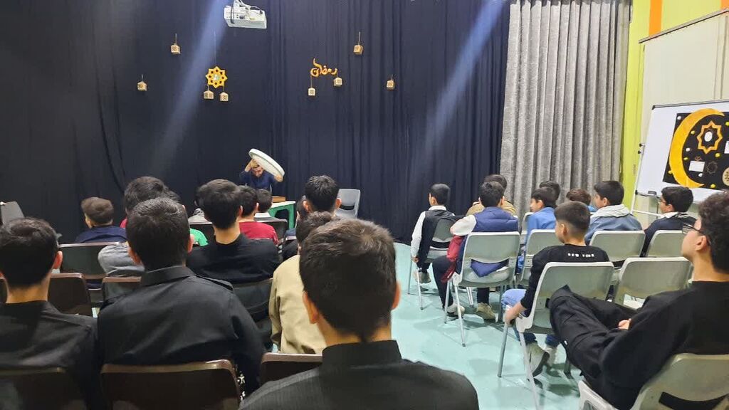 ضیافت افطاری در مرکز شماره یک مهاباد