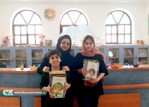 استقبال اعضا کانون استان بوشهر از طرح "۱۴کتاب، ۱۴ روز بهاری" به روایت تصویر