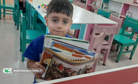 استقبال اعضا کانون استان بوشهر از طرح "۱۴کتاب، ۱۴ روز بهاری" به روایت تصویر