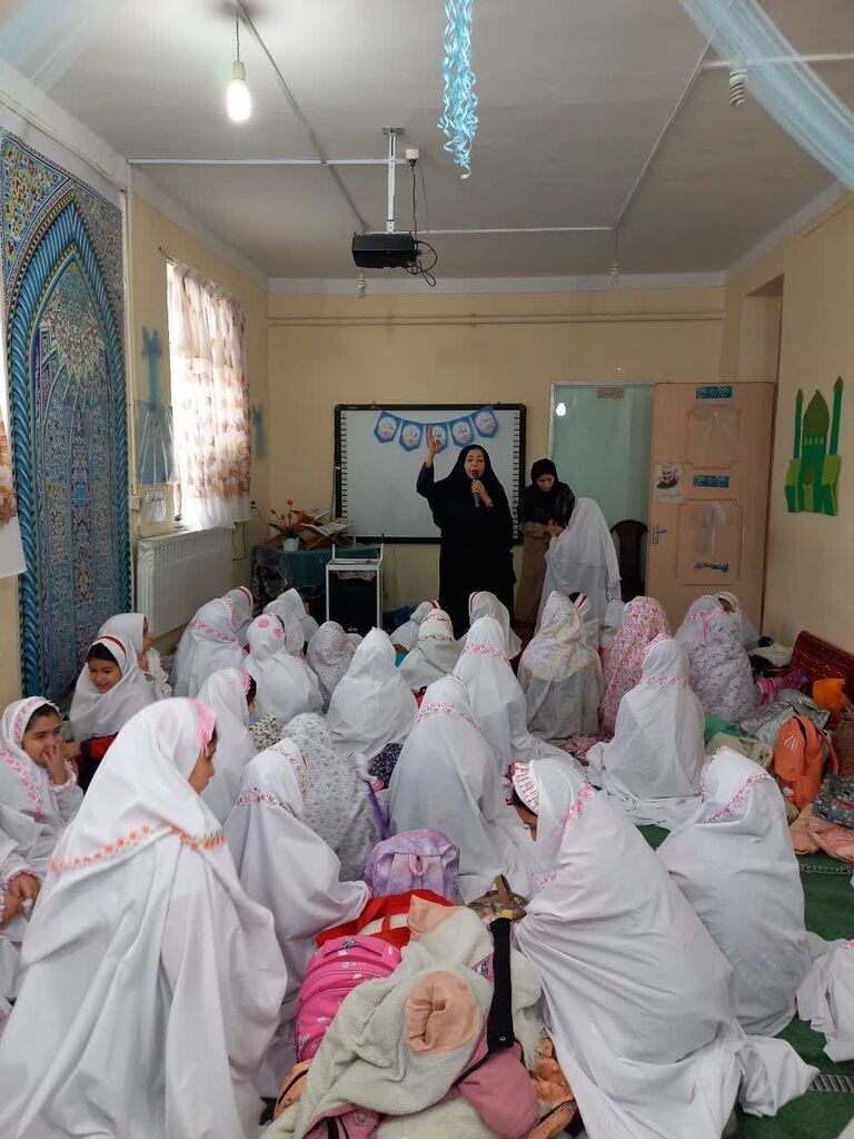 آیینهای افطاری مرکز فرهنگی هنری کانون سنقر استان کرمانشاه