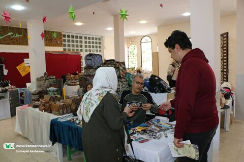 حمایت از هنر ایرانی در سال جدید: نمایشگاه کتاب، صنایع دستی و محصولات فرهنگی درکانون مرکزیک شیراز برگزار شد