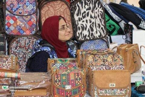 حمایت از هنر ایرانی در سال جدید: نمایشگاه کتاب، صنایع دستی و محصولات فرهنگی درکانون مرکزیک شیراز برگزار شد