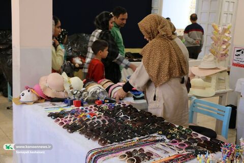 حمایت از هنر ایرانی در سال جدید: نمایشگاه کتاب، صنایع دستی و محصولات فرهنگی درکانون مرکزیک شیراز برگزار شد