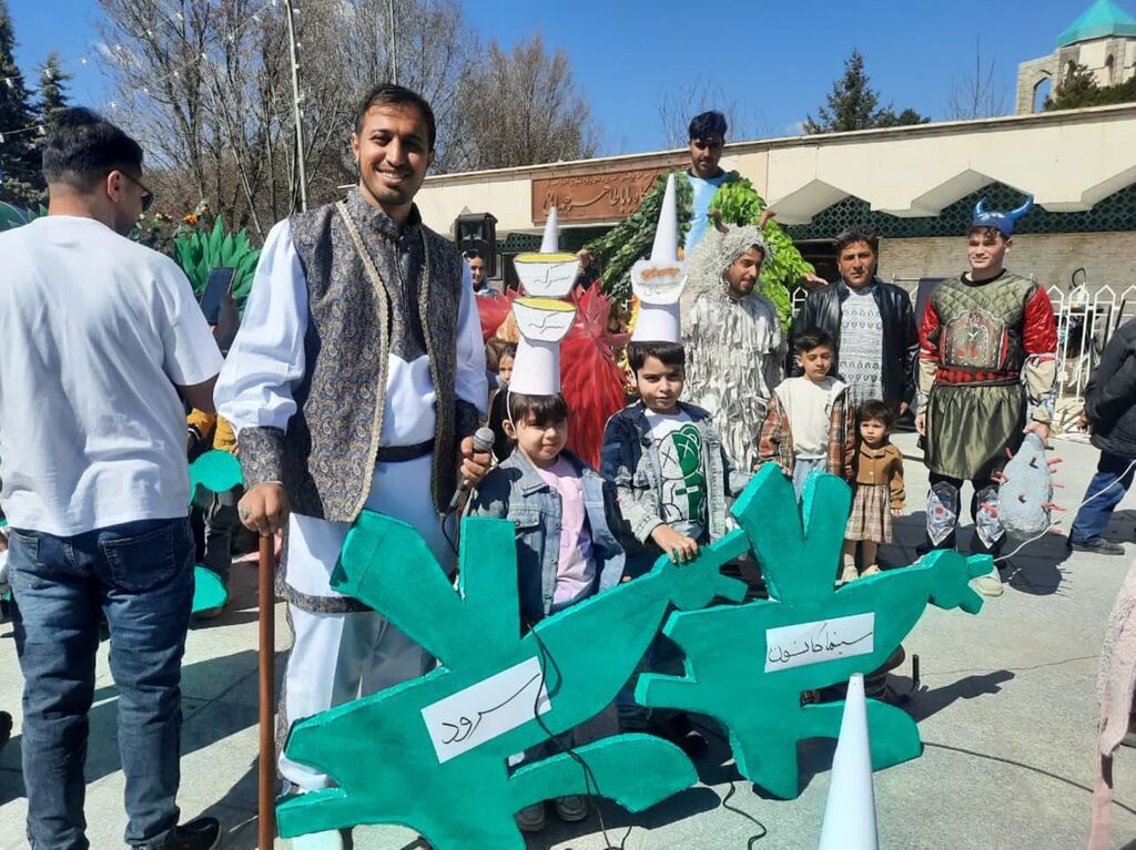 اجرای برنامه همدانشناسی با بچهمچههای کانون همدان