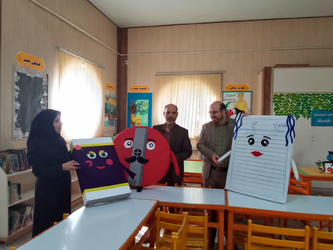 بازدید و دیدار نوروزی مدیدکل کانون پرورش فکری از مراکز فرهنگی هنری شهر اراک