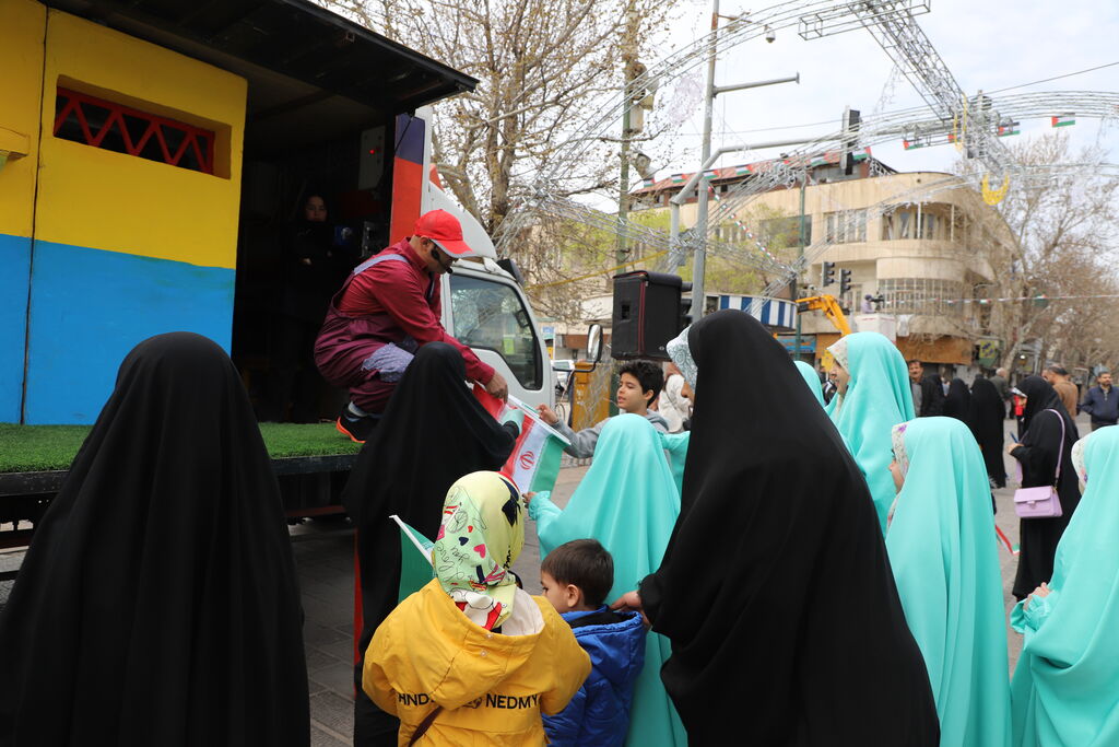 حضور پررنگ کانون استان قزوین در راهپیمایی روز  جهانی قدس
