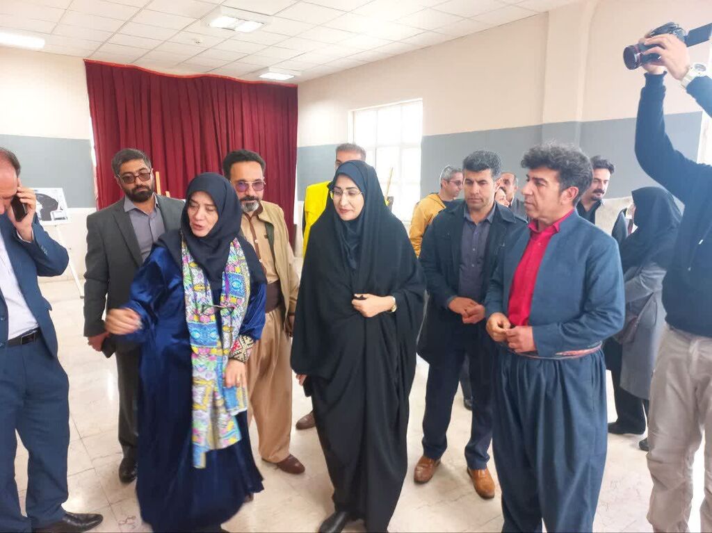 بازدید معاون صنایع دستی وزارت میراث فرهنگی، از مرکز روانسر