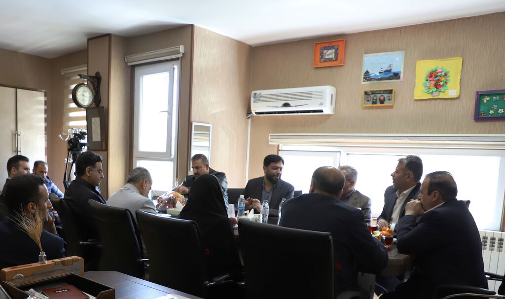 استاندار قزوین در بازدید از کانون استان:
ایجاد فضای شاداب و پرنشاط آموزشی از امتیازات کانون پرورش فکری است