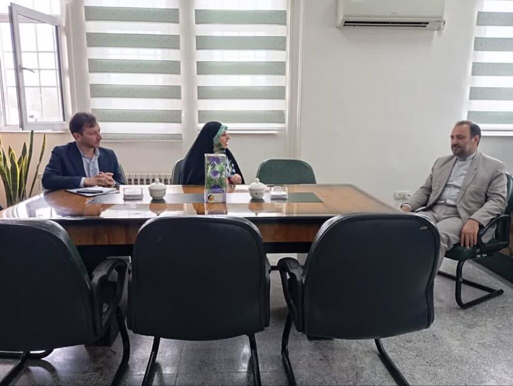 دیدار مدیرکل کانون پرورش فکری استان همدان با فرمانداران