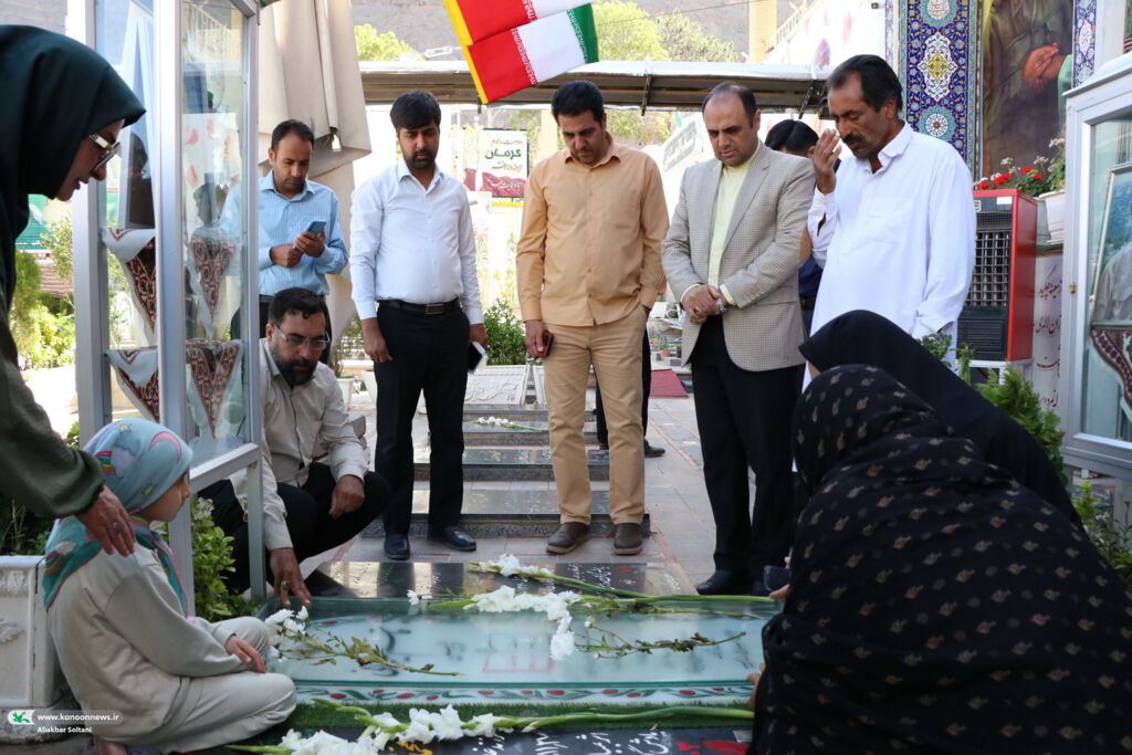 تجدید میثاق کارکنان کانون پرورش فکری با آرمانهای شهدا