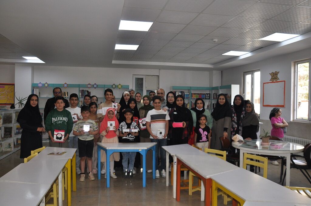 تجلیل از برگزیدگان البرزی پویش  ملی «قدیم و ندیم» تجلیل از برگزیدگان پویش «قدیم و ندیم» در کرج