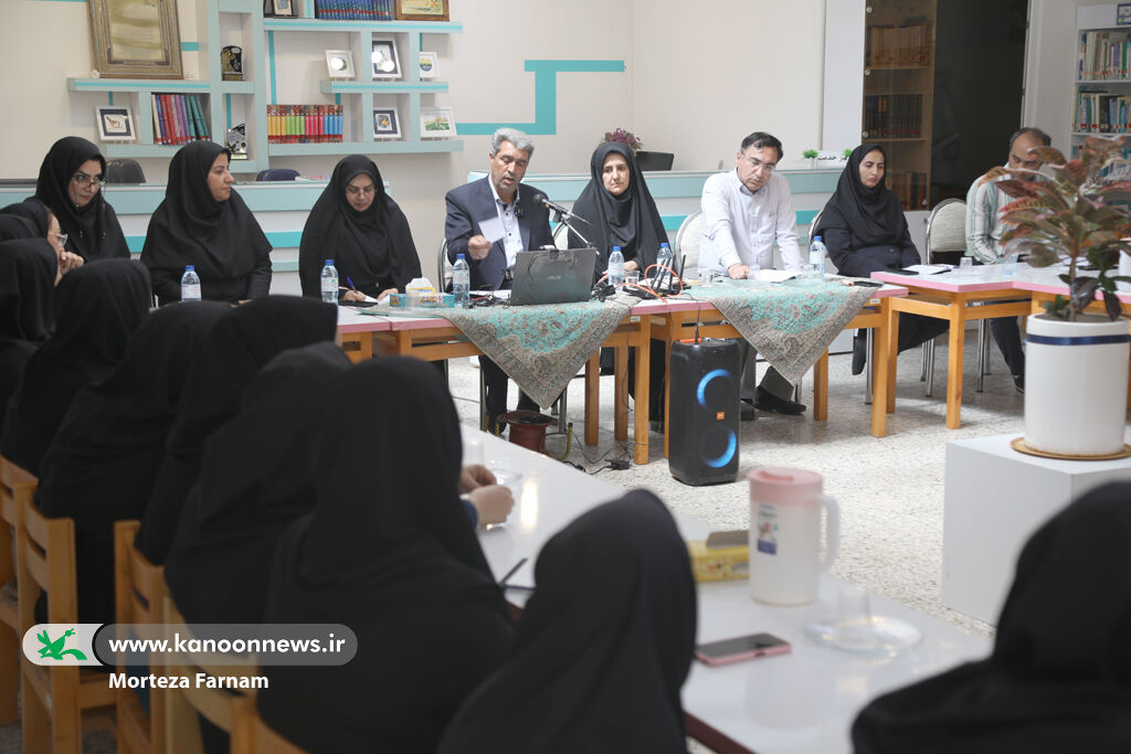 گردهمایی مربیان کانون استان یزد گردهمایی عیدانه کانون پرورش فکری کودکان و نوجوانان استان یزد برگزار شد