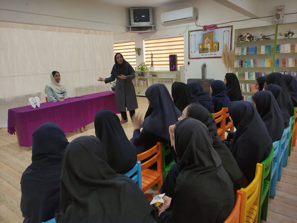 عضو قدیم کانون و دندانپزشک موفق امروز میهمان مرکز فرهنگی تایباد