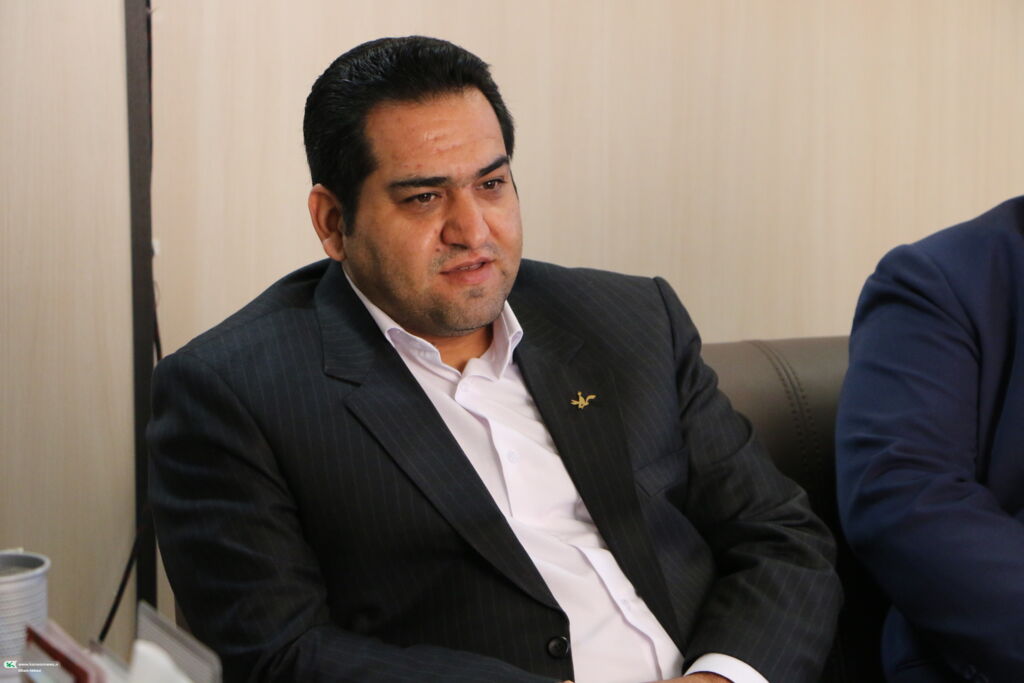 کانون تنها جایی است که کارهای فاخر برای کودکان و نوجوانان انجام میدهد