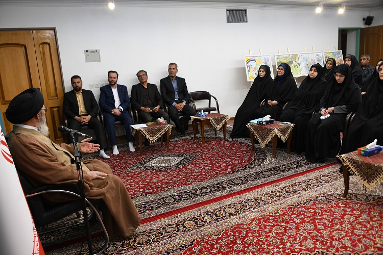 تفاوت بین کلام و عمل مانع از تربیت صحیح می شود