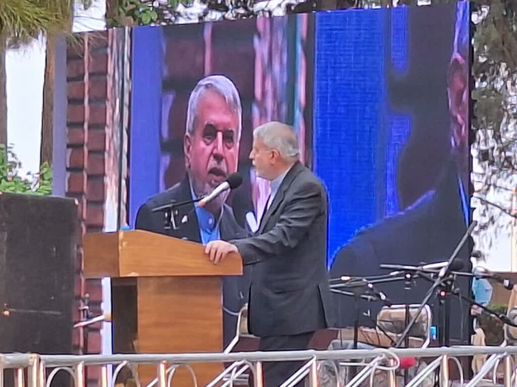 اجرای برنامه اعضا نیشابور در برنامه ملی بزرگداشت عطار