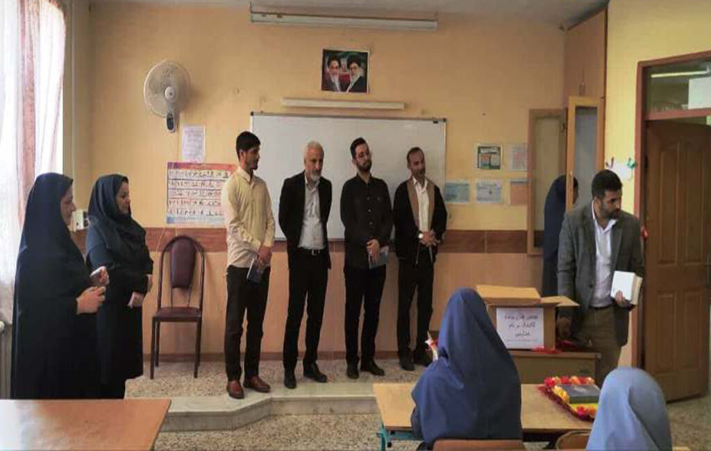 نخستین کتابخانه کانونی سال ۱۴۰۴ در مدرسه حسن منتظری توتکابن راهاندازیشد