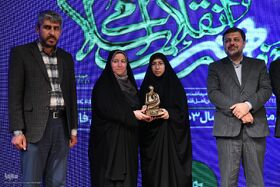 معرفی چهره‌سال و مربی هنری شاخص استان‌فارس در هفته هنر انقلاب